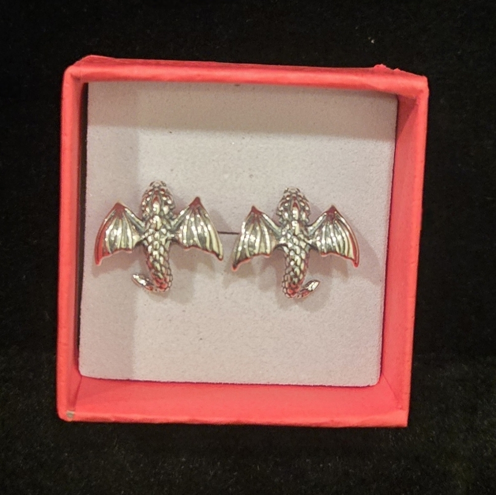 Silver Dragon Stud Earrings - Women's Jewelry🐲